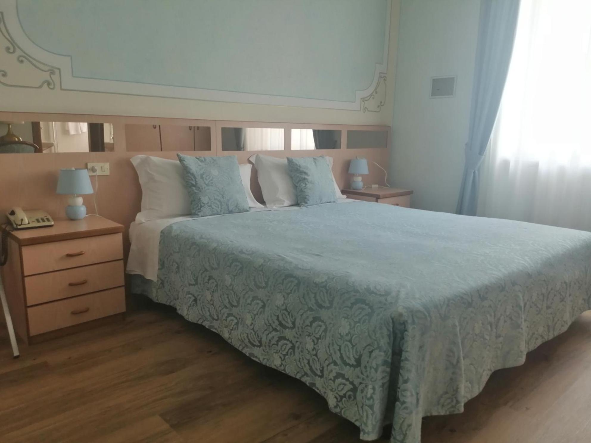 Albergo Stella Alpina 몰베노 외부 사진