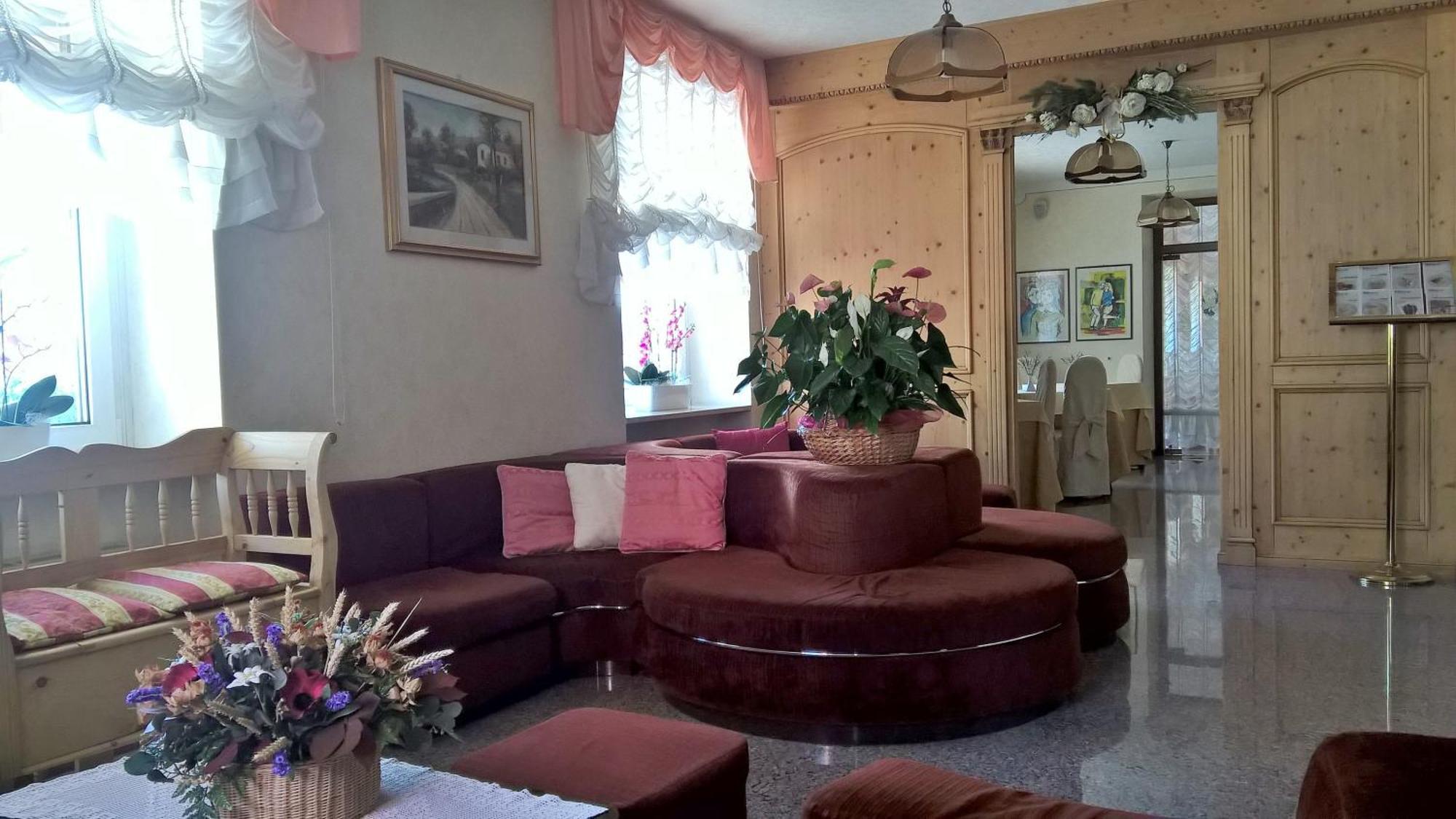 Albergo Stella Alpina 몰베노 외부 사진