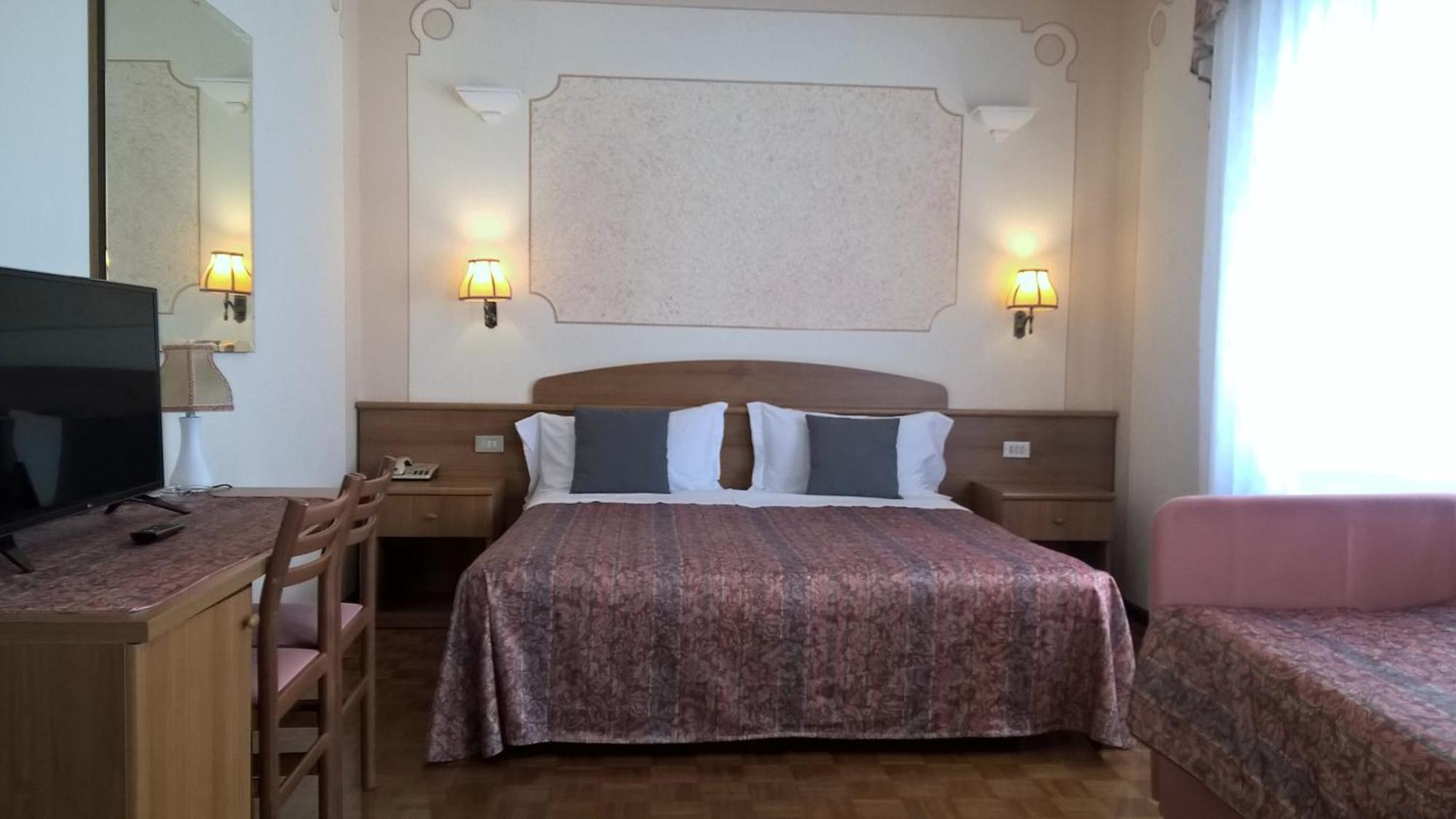 Albergo Stella Alpina 몰베노 외부 사진